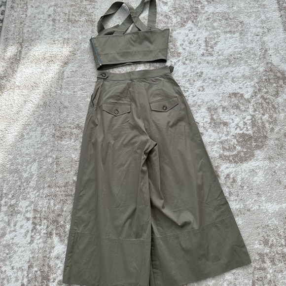 VAKKO green tank and pants set - Picture 8 of 10